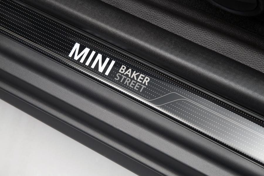  Mini Cooper Baker Street 2012 года  (фото 5 из 15)